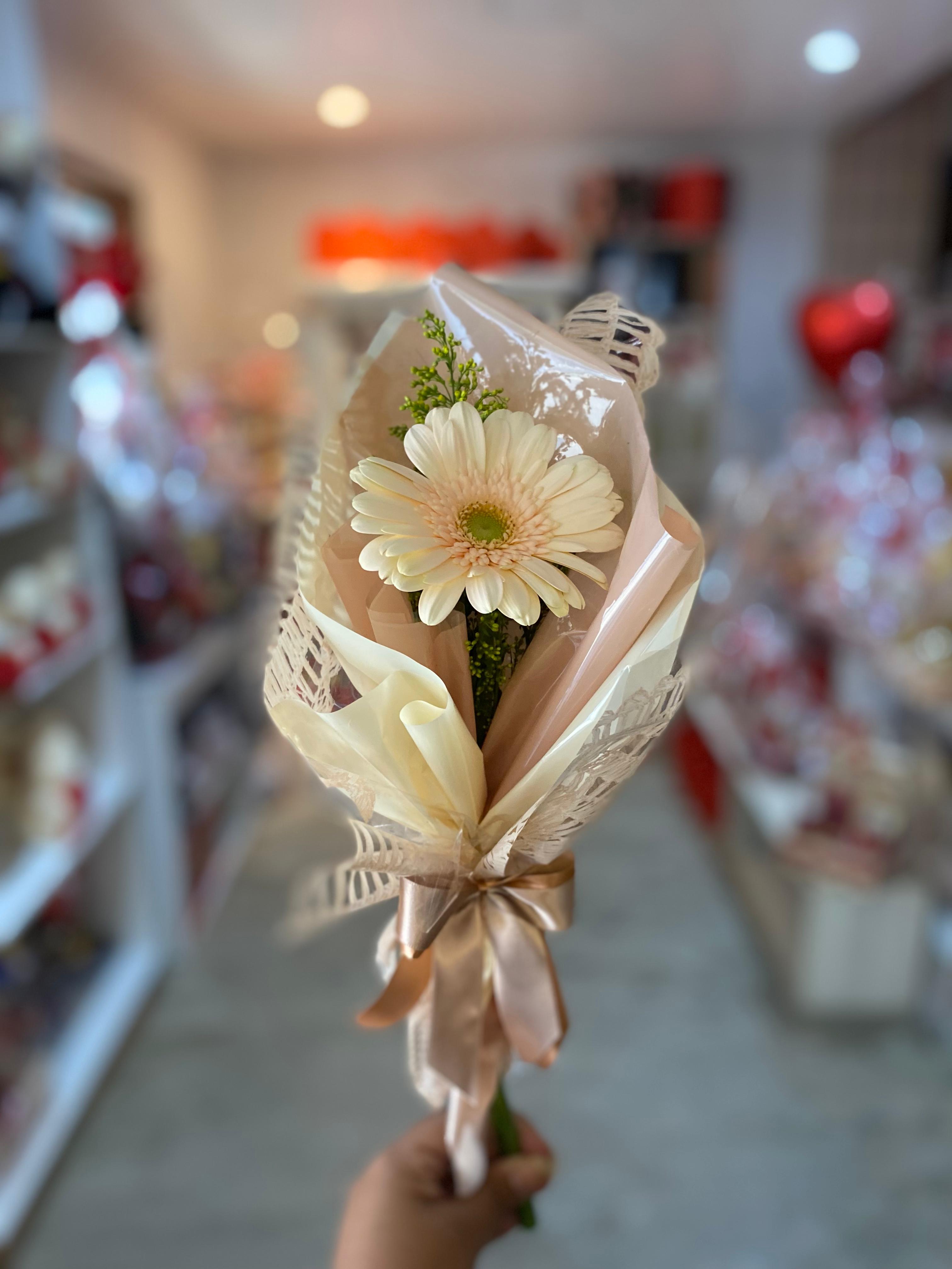 GRBERA DECORADA